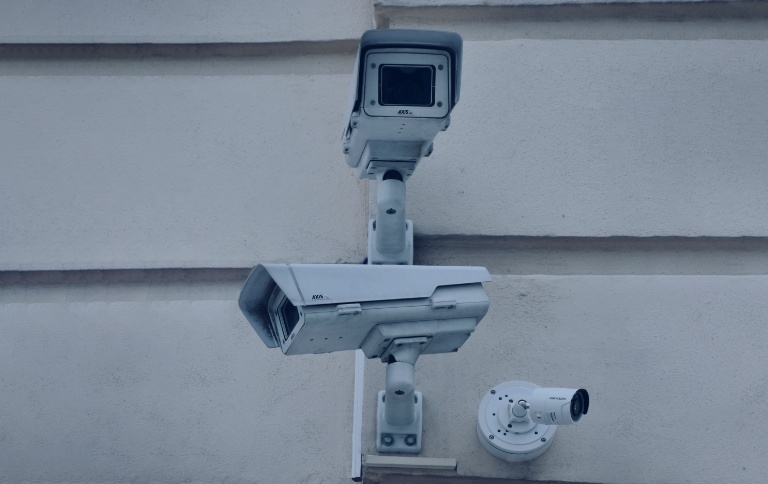 Qué son las cámaras disuasorias y por qué no deberías usarlas